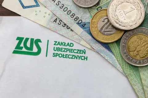 ZUS i polskie złotówki. Kończy mi się świadczenie rehabilitacyjne, co dalej?