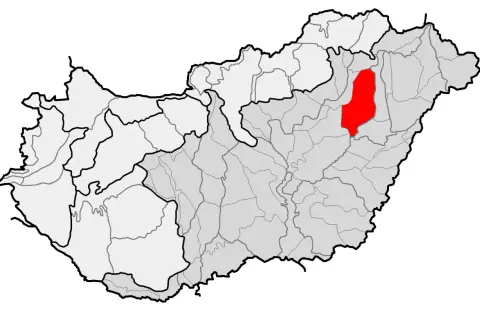 Mapa Węgier z zaznaczonym na czerwono regionem, który stanowi serce puszty węgierskiej.