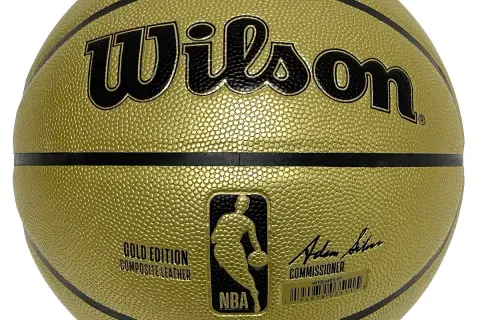 Jaką piłką grają w NBA? Wszystko o oficjalnym modelu Wilson
