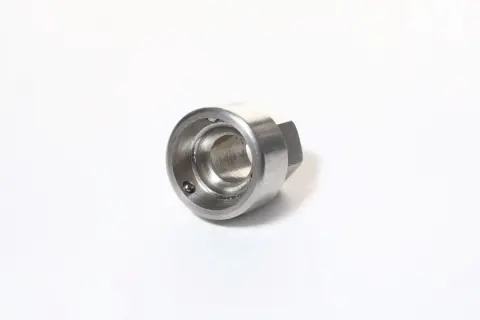 Metalowa nakrętka zabezpieczająca, m12 jaki klucz? Z kulką blokującą.