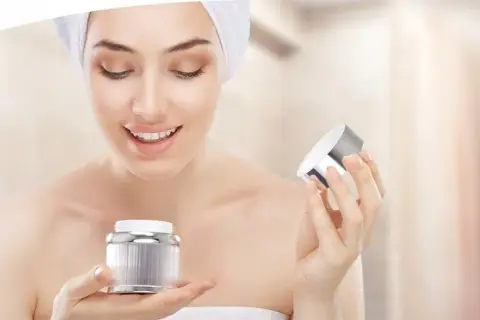 Biotaniqe age control bioaktywne serum rewitalizujące dla pięknej skóry