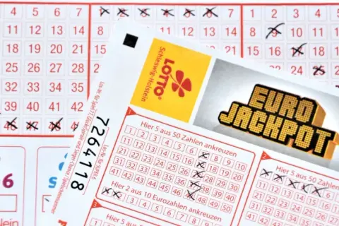 Ile można wygrać w Eurojackpot za 1 trafienie? Zaskakujące kwoty!