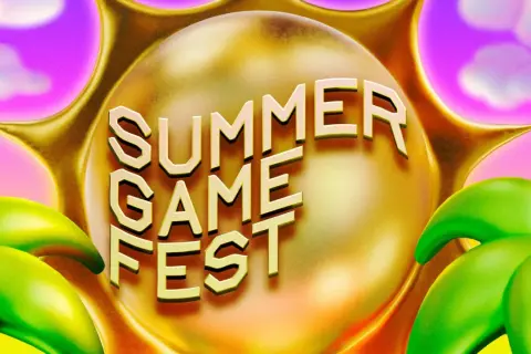 Złote słońce z napisem "Summer Game Fest" na tle fioletowego nieba z chmurkami. Zielone, soczyste kształty otaczają scenę.