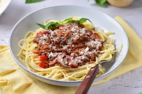 Spaghetti bolognese Ania Gotuje – prosty przepis na pyszny obiad