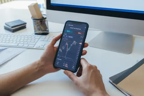 Fundusze ETF co to? Poznaj ich zalety i jak inwestować mądrze