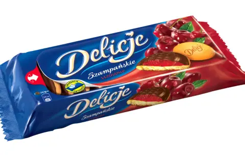 Opakowanie ciastek Delicje Szampańskie Wiśniowe z soczystymi wiśniami i czekoladą.