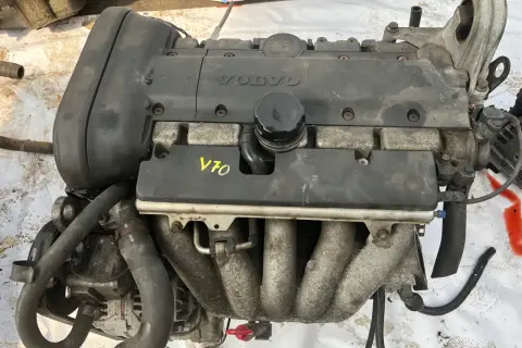 Jaki olej do Volvo S60 2.4 benzyna? Odpowiedni wybór dla silnika