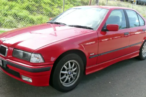BMW E36: pojemność baku, rezerwa i zasięg wszystko co musisz wiedzieć