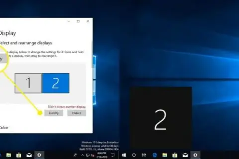 Jak podłączyć drugi monitor do komputera Windows 10 i uniknąć problemów