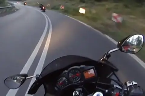 Łódzkie na motocyklu: 5 tras, które musisz przejechać!