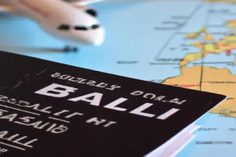 Ile trwa lot z Dubaju na Bali? Czas podróży i ważne informacje