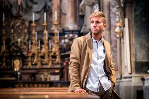 W co się ubrać na bierzmowanie jako gość, aby nie popełnić błędu?