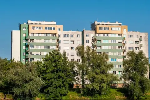 Kiedy można sprzedać mieszkanie otrzymane w spadku bez podatku?