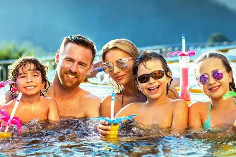 Ile kosztuje doba w hotelu Gołębiewskim? Ceny i zniżki, które musisz znać