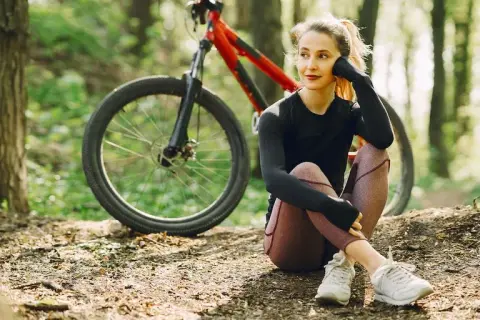 Ile kalorii spala się na rowerze? Sprawdź, ile możesz stracić
