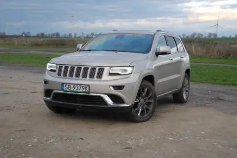 Jeep Grand Cherokee 3.0 CRD: Który silnik wybrać? Wady i zalety