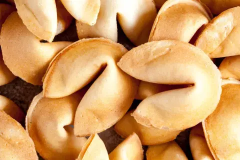 Jak zrobić ciastka z wróżbą? Przepis i sekrety idealnych ciastek!