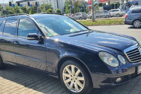 Mercedes-Benz E-Class: Kluczowe informacje, modele i ceny na rynku