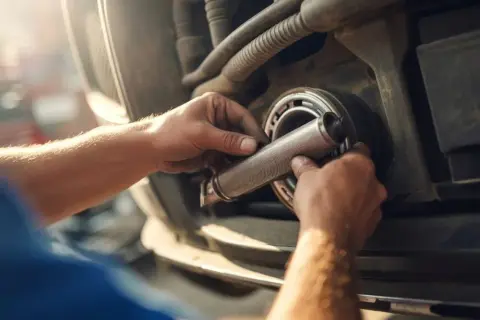 Wypalanie DPF na postoju: Ile trwa i jak zrobić to bezpiecznie?