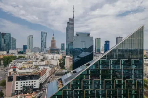 Jaki jest najwyższy budynek w Polsce? Zobacz TOP 10 wieżowców!