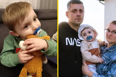 Dziecko z zabawką i rodzina z dzieckiem.