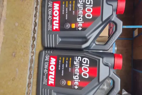 Motul 6100 Synergie+ 10W-40: Opinie, zastosowanie i czy warto kupić?