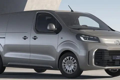 Nowy, elektryczny Toyota Proace Electric w kolorze szarym, gotowy do pracy.