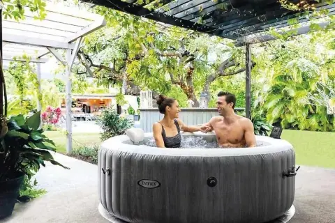 Intex Pure Spa: Recenzja, koszty, montaż. Czy warto kupić?