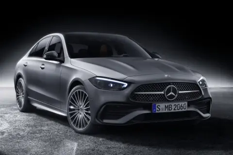 C-Class Mercedes-Benz: Kluczowe cechy, ceny i porównania modeli