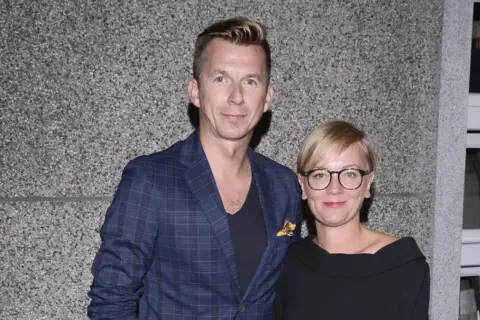 Kim jest żona Karola Okras y? Historia miłości i kulinarne pasje rodziny.