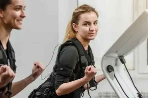 EMS trening co to - jak działa i jakie ma korzyści dla zdrowia