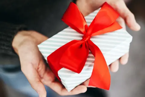 Co kupić 14 latce pod choinkę? 15 trafnych prezentów na każdą kieszeń