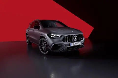 Mercedes GLA 45 AMG - moc, osiągi i wyjątkowe cechy, które zaskakują