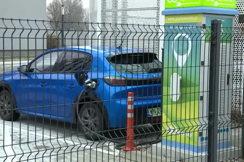 Ile waży samochód elektryczny? Porównanie z samochodami spalinowymi