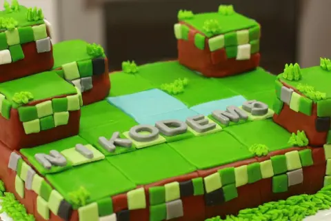 Jak zrobić tort Minecraft, który zachwyci Twoich gości na przyjęciu