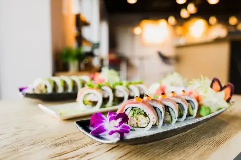 Co do sushi zamiast ryby? Odkryj pyszne alternatywy i przepisy