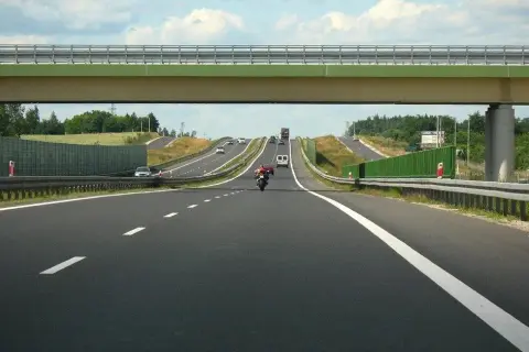 Płatne autostrady w Niemczech: od kiedy obowiązują i jak uniknąć kar