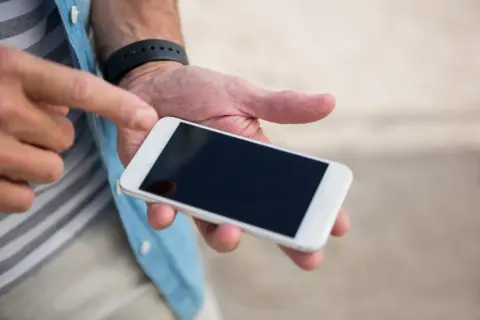 Jak naprawić dotyk w telefonie – skuteczne sposoby na rozwiązanie problemów