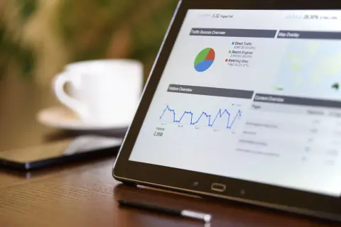 Jak kryptowaluty zmieniają strategie marketingowe w internecie?