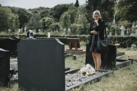 Ile wynosi emerytura po mężu? Sprawdź, co możesz otrzymać