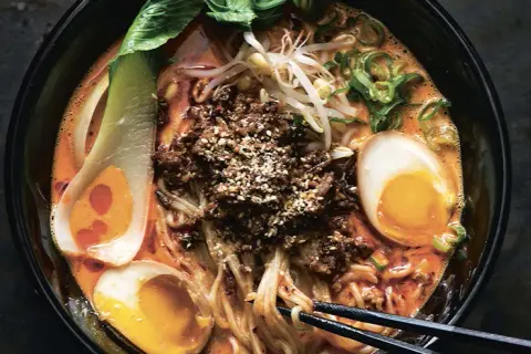 Jak ugotować ramen: prosty przepis na pyszny domowy ramen