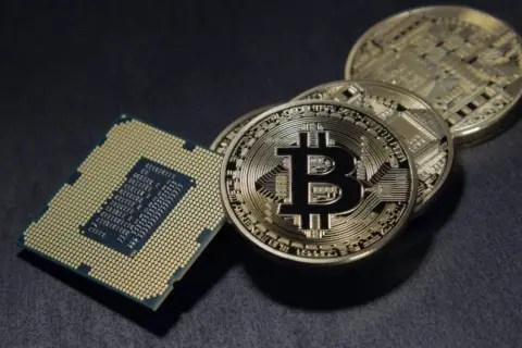 Gdzie bezpiecznie kupić kryptowaluty i uniknąć błędów początkujących inwestorów