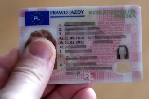 Prawo jazdy na 15 lat: co robić po uzyskaniu dokumentu i wymianie?