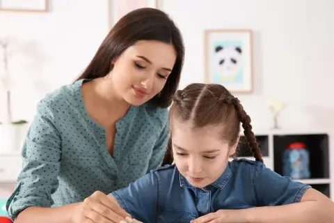 Czy nauczyciel może uczyć swoje dziecko? Zrozumienie dylematów etycznych