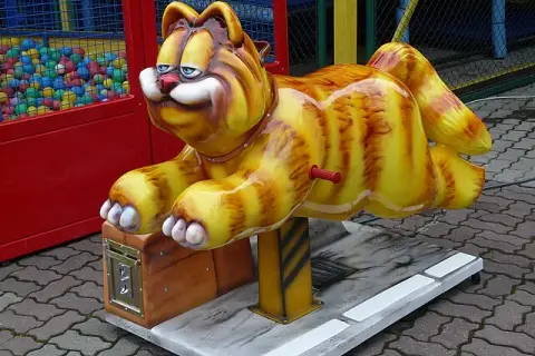Jak się pisze Garfield? Odkryj poprawne formy i użycie w polskim
