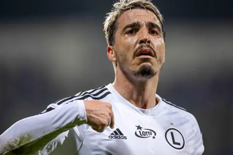 Josue zarobki: jak wynagrodzenie pomocnika Legii Warszawa wypada w Ekstraklasie?