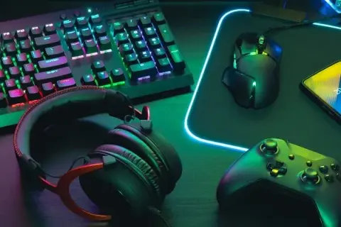 Jaki pad do PC - najlepsze opcje, które poprawią Twoje granie