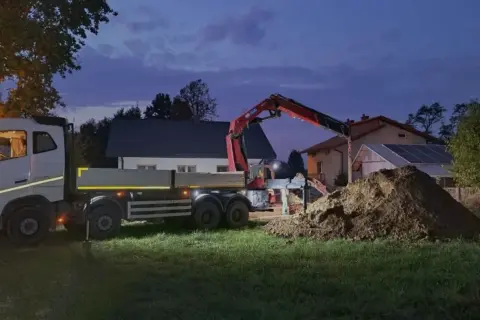 Zbiorniki betonowe na deszczówkę – ekologiczne i ekonomiczne rozwiązanie dla domu i ogrodu
