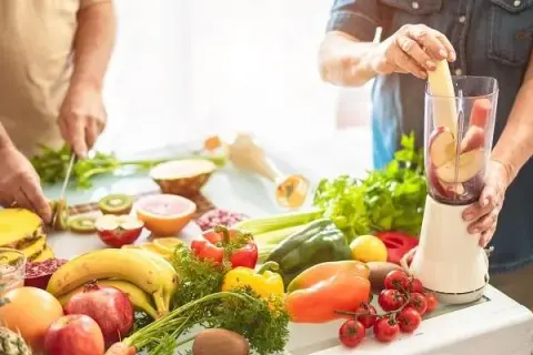 Jaka dieta po udarze? 9 kluczowych zasad żywienia pacjenta