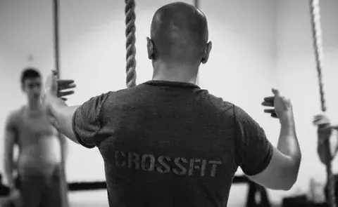 Czy crossfit odchudza? Sprawdź, jak skutecznie schudnąć!